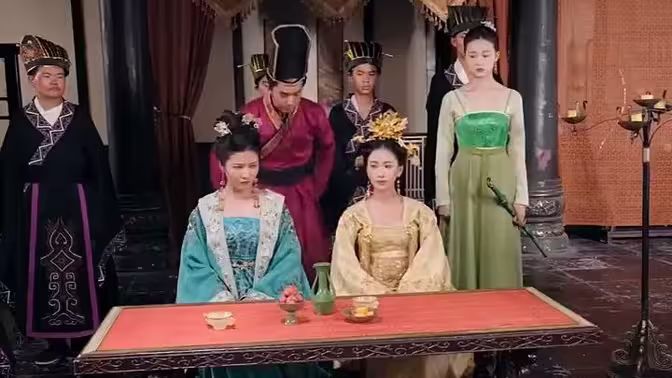 战龙重生，这一世我要江山和美人假太监开局攻略女帝